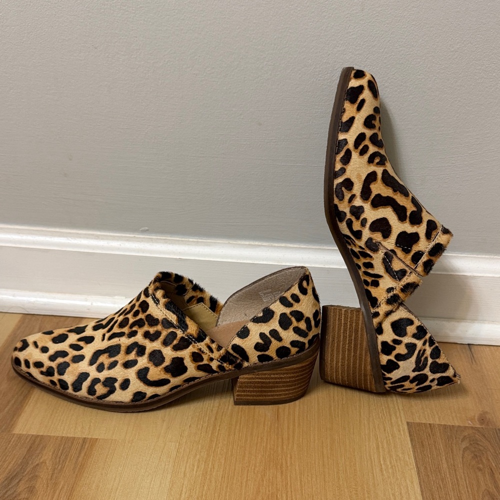 Crown Vintage Leopard Print Clog